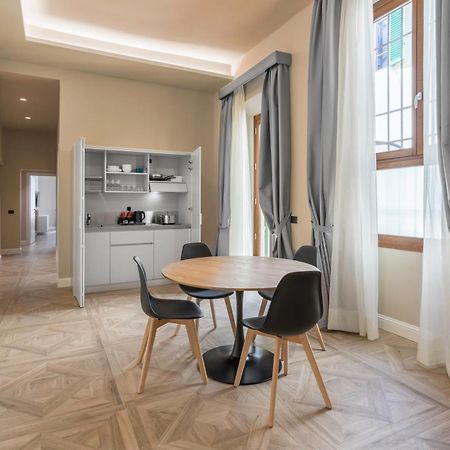 Hotel Adamas Флоренция Экстерьер фото