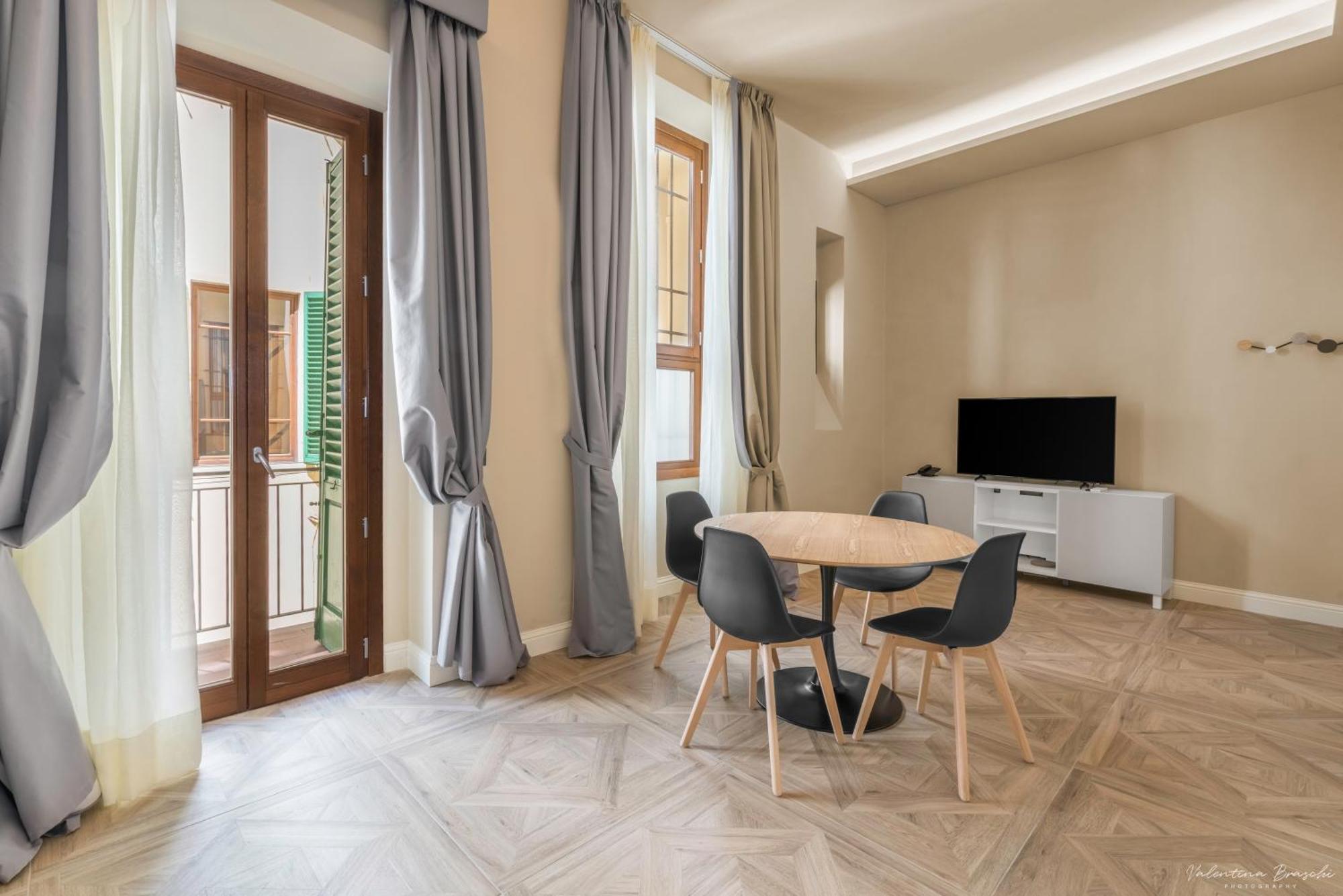 Hotel Adamas Флоренция Экстерьер фото